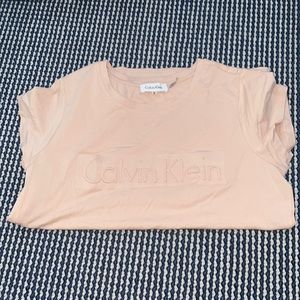 Calvin Klein Bubble Peach Tshirt Size M